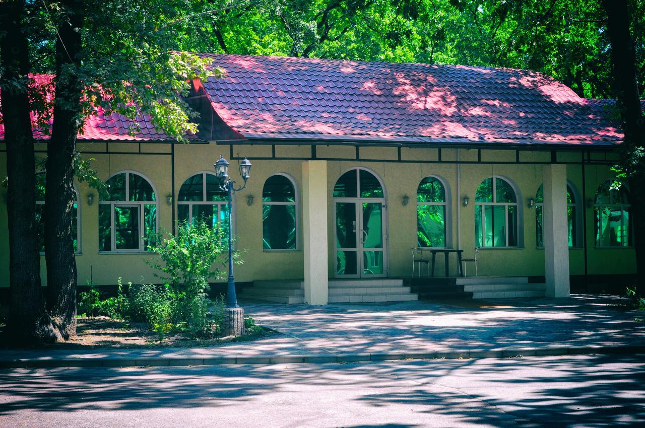 Hotel Dubrava Poltava Exteriör bild